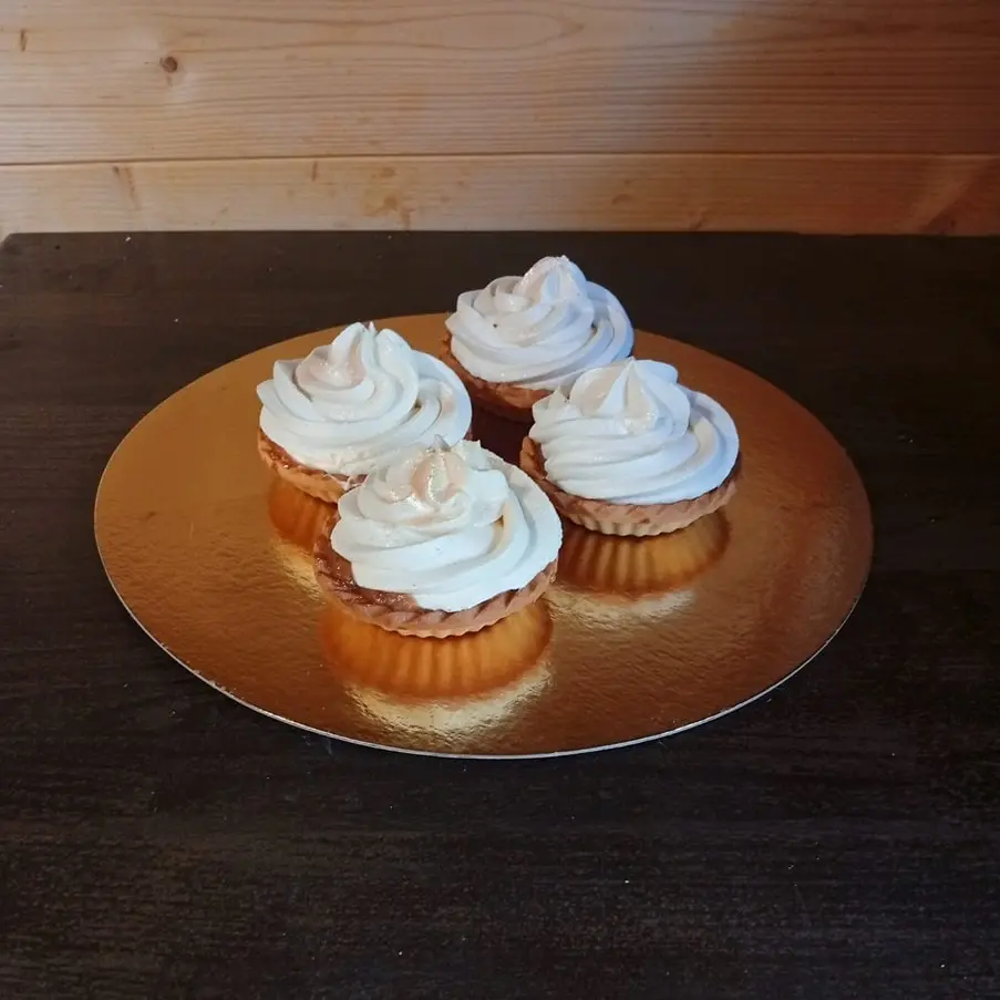 tarte_compotée_de_pêche_crémeux_vanille-min tarte_compotée_de_pêche_crémeux_vanille
